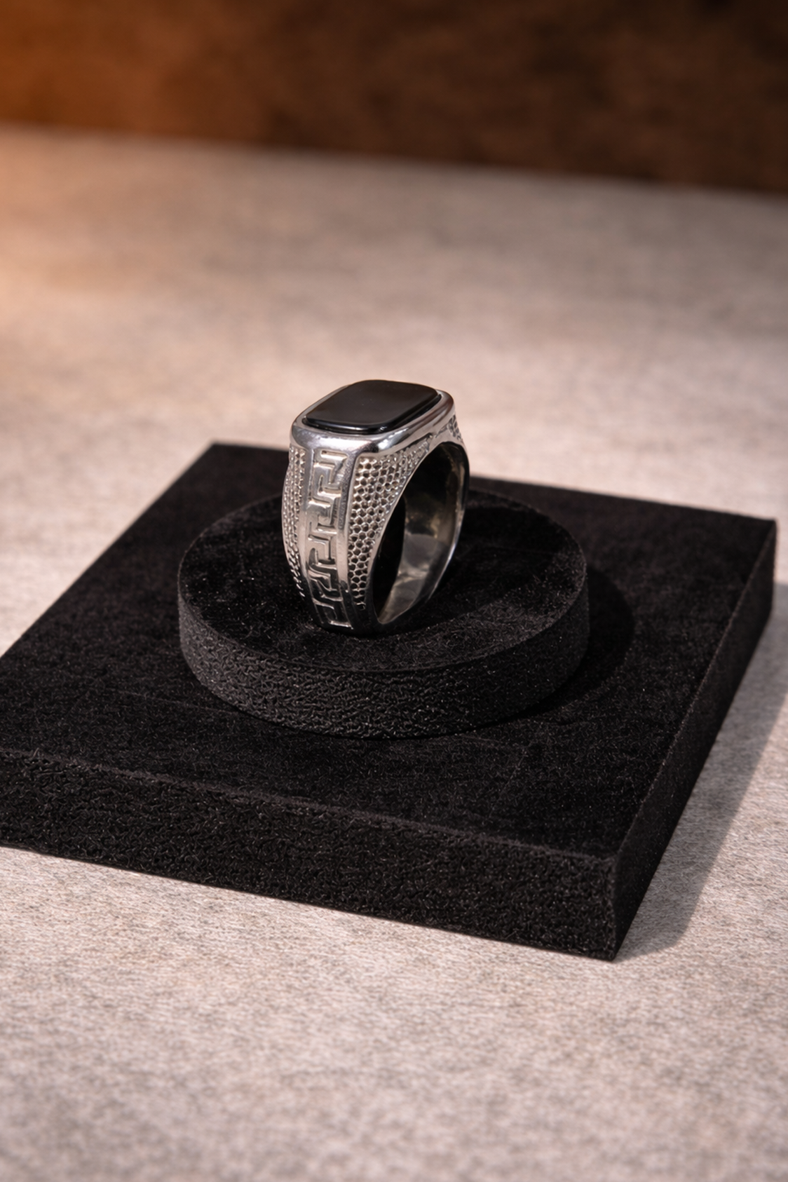 The Imperial Onyx Signet Ring - Image 4