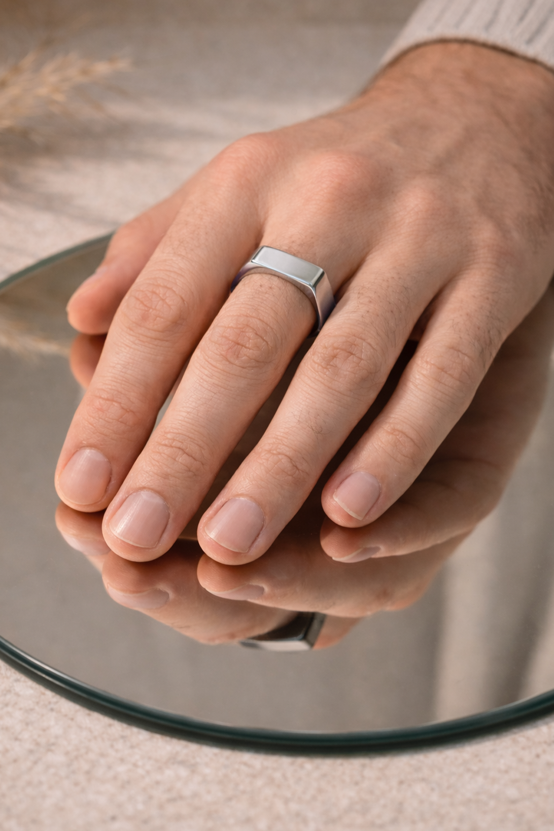 The Obsidian Edge Signet Ring - Image 4