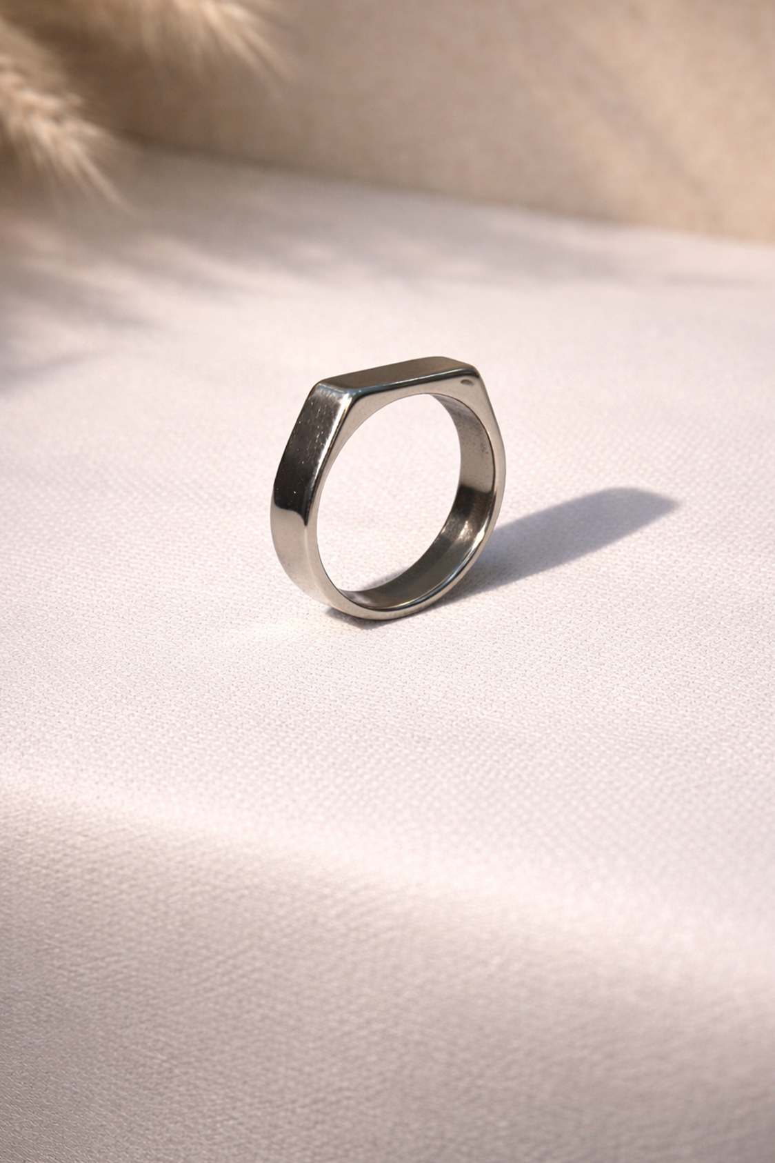 The Obsidian Edge Signet Ring - Image 3