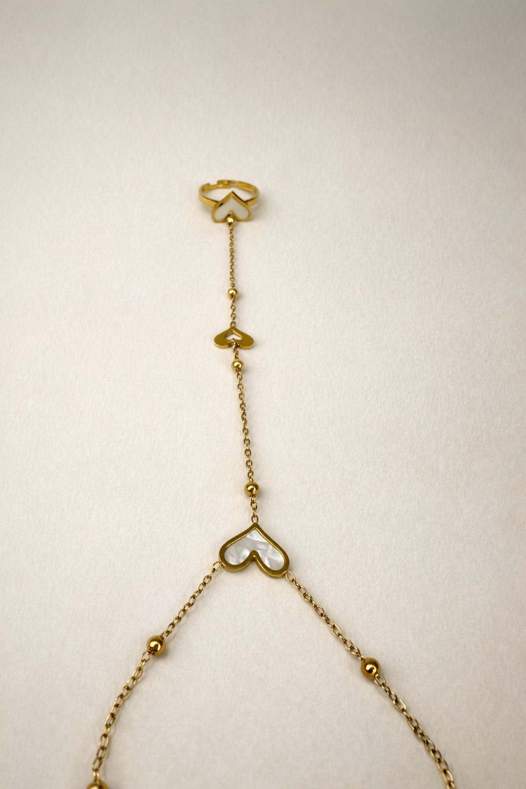 HEART LINK HAND BRACELET - Image 5