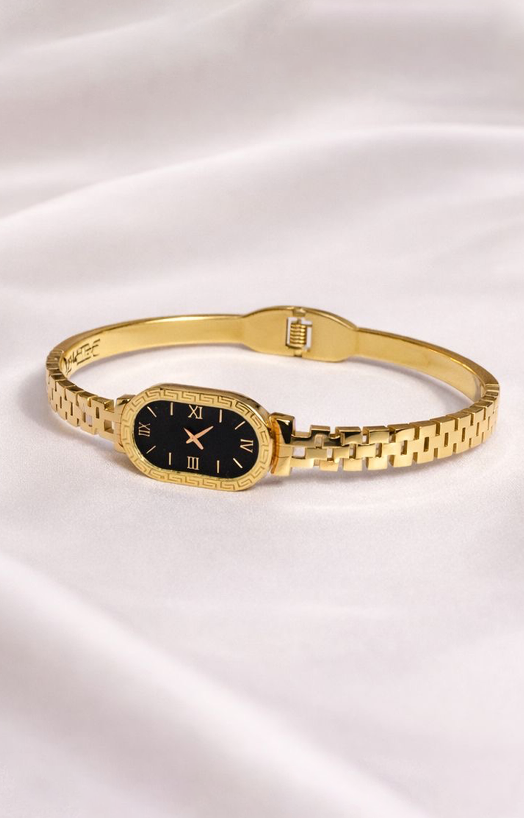 The Heritage Oval Watch