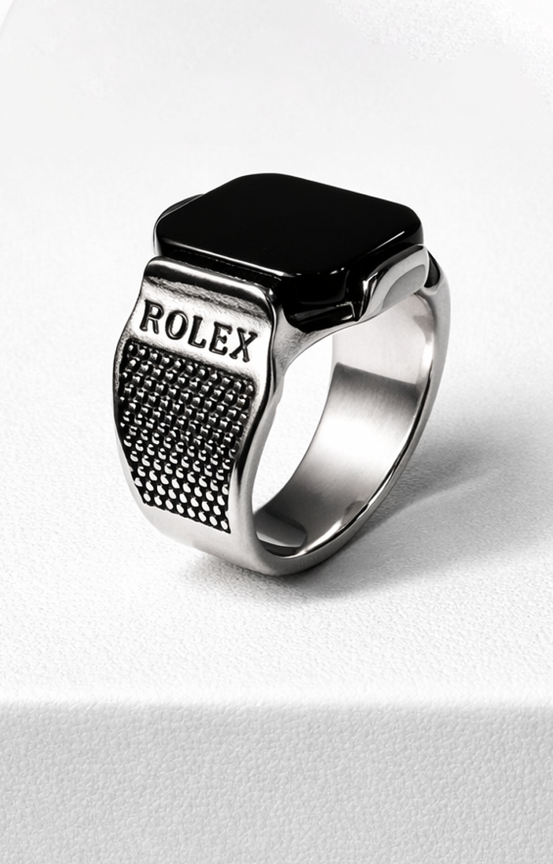 APEX NOIR SILVER SIGNET RING