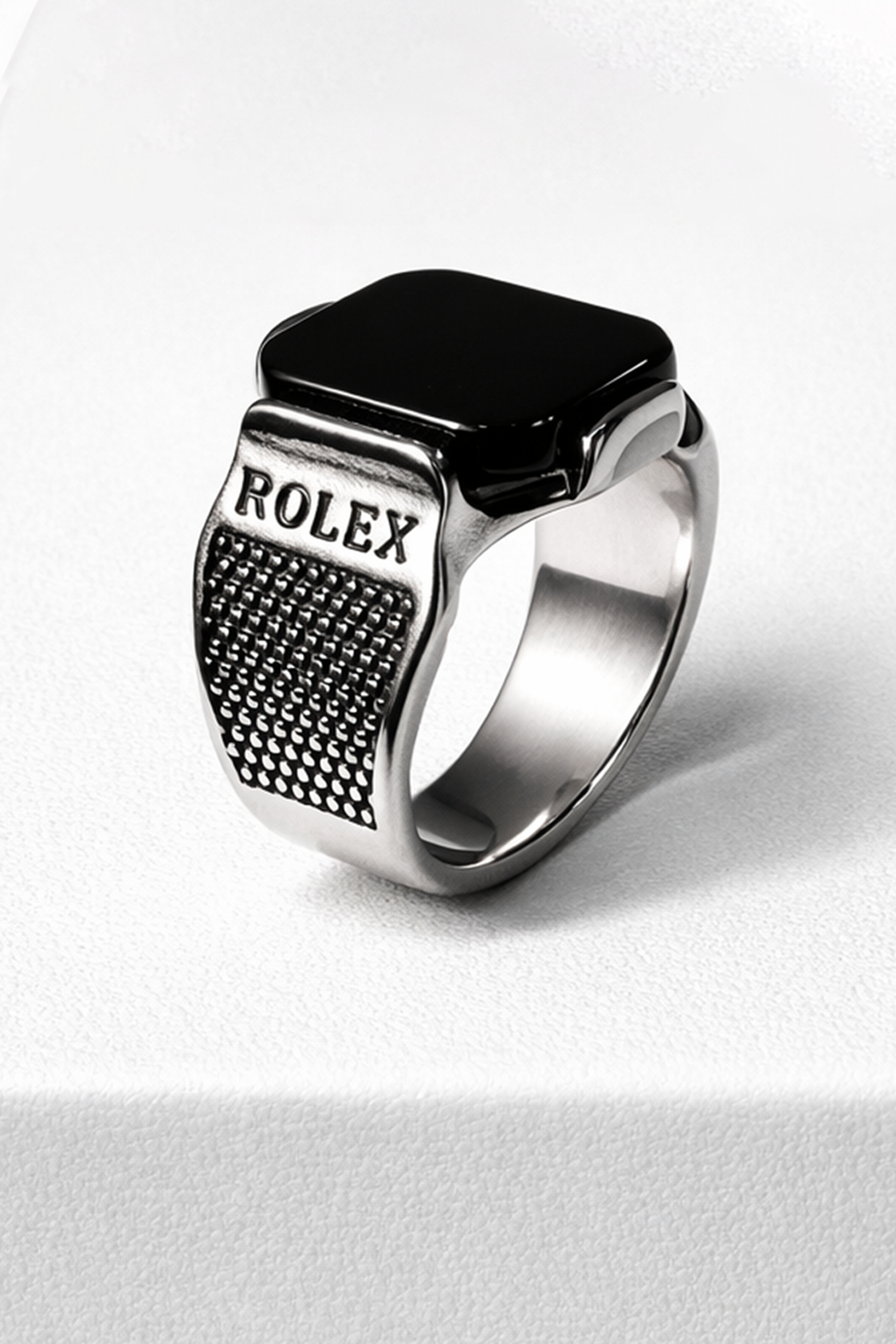 APEX NOIR SILVER SIGNET RING