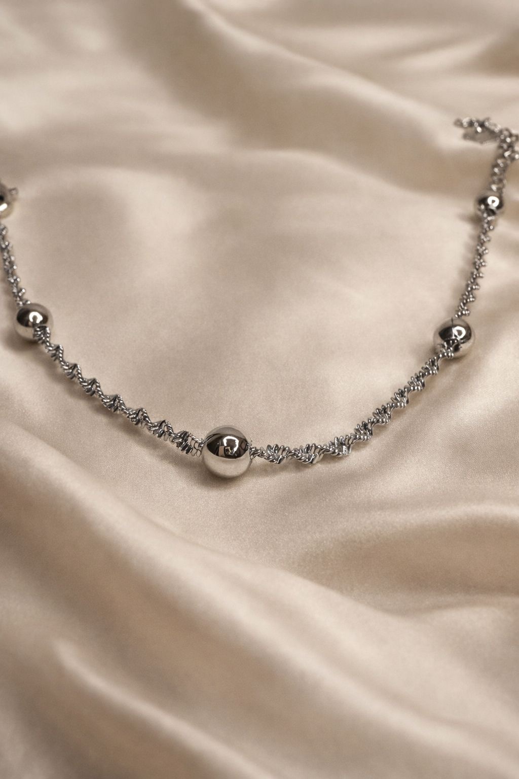 Silver orbit Noir Anklet - Image 3